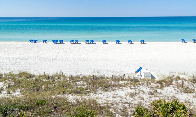 Hammocks of Seagrove House | FREE Golf + Waterparks/30A Hideaway/2 Pools/4 Bikes