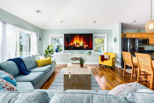 Wind Over Waves House | Free Heated pool, Views, Volleyball, Pets