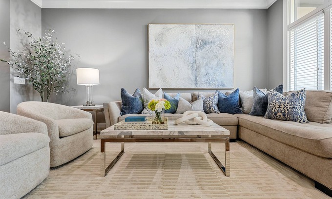 West End House | FREE NIGHT DEAL! 1MI TO BROADWAY! #6 of 6 HOMES! 7 Beds! Rooftop Deck BY VANDY!
