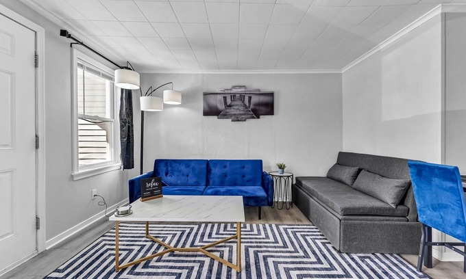 Hamburg Apartment | Free Parking and Prime Location