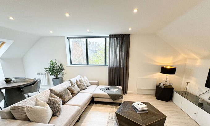 York Apartment | Free Parking | Central | Penthouse