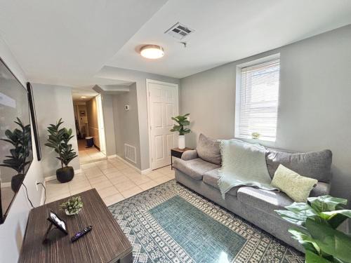 North Bergen Apartment | FREE Parking Cozy 2 Bedroom unit near NYC