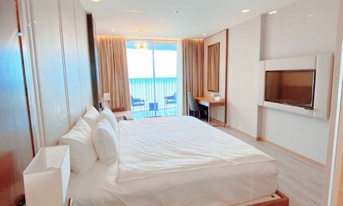 Tran Phu Beach Hotel | Free Pool ❀ Sea View Panorama Hello Nha Trang