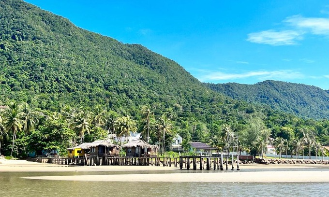 Ham Ninh House | Freedom Beach Resort