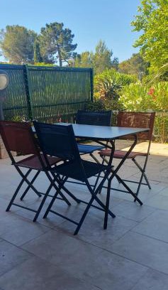 Saint-Mandrier-sur-Mer Apartment | Fregate