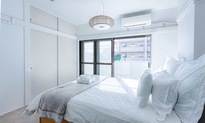 Toshima Apartment | Fresh & Spacious 40sqm. Parkview Apt. - Central Tokyo - 10min Train to Shinjuku