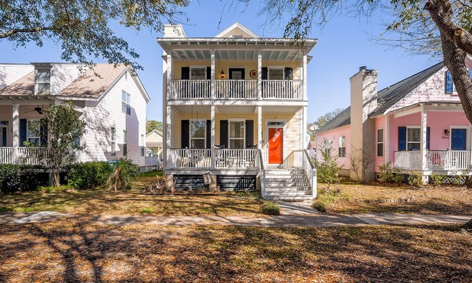 Port Royal House | Freshly Painted -Saltwater Retreat! Close to Parris Island/Sands Beach!