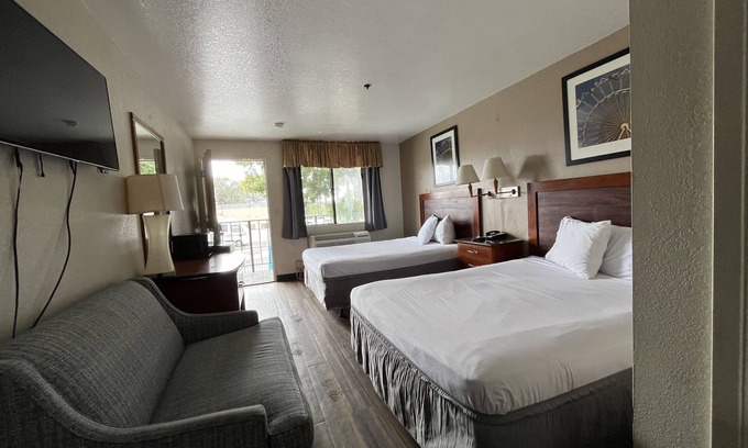 Raisin Hotel | Fresno Inn