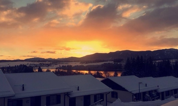 Lechbruck House | Friendly cottage in a sunny location and beautiful lake and distant views