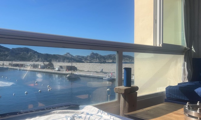Les Iles Apartment | Frioul Appartement sur Leau