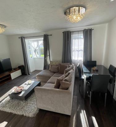 North End Apartment | Frobisher Apartment