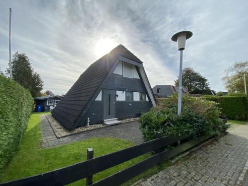 Nordseebad Burhave House | Frog Prince Modern retreat
