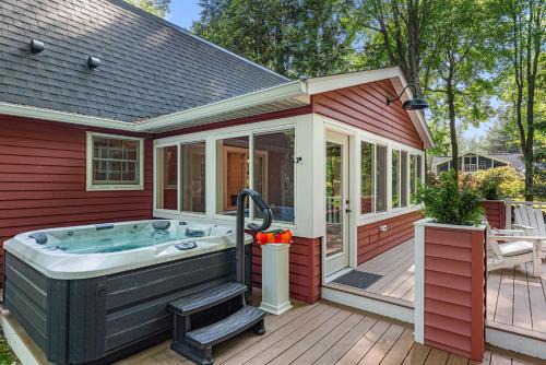 Glenn House | Frogmore Cottage 17