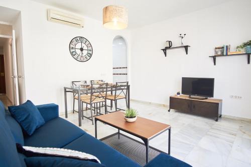 Leon XIII-Los Naranjos Apartment | Froilan city walls by Valcambre
