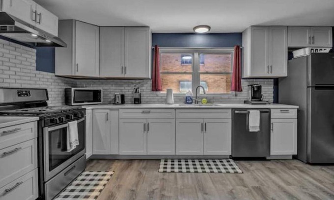 Front Park Apartment | Front Park View Pad Buffalo NY