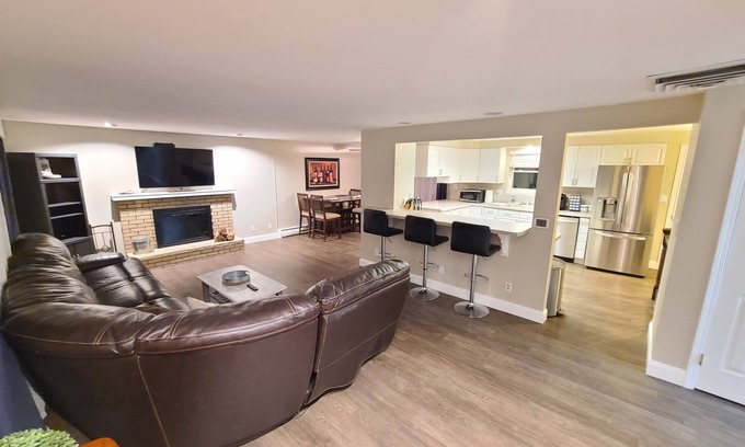Cheyenne Meadows House | Front Range View, 7 Mins to Downtown