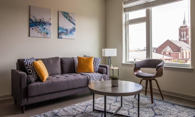 Butchertown Apartment | Frontdesk | Central 1BR Apt w/ Parking