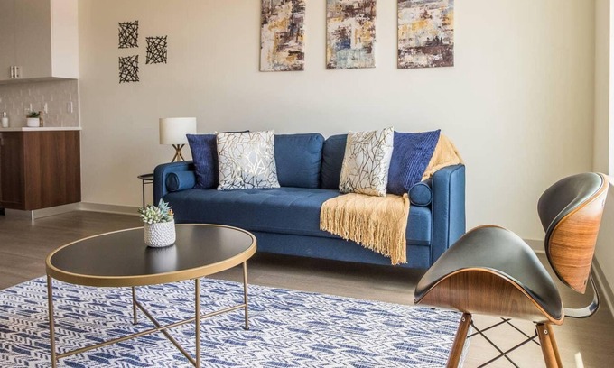 Butchertown Apartment | Frontdesk | Modern 1BR in Butchertown by River