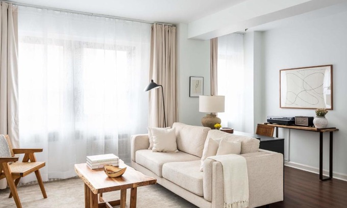 Central West End Apartment | FRONTDESK Modern Studio Apt with Chic Rooftop