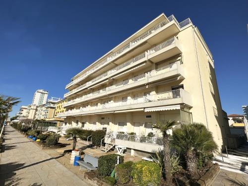 Jesolo Apartment | Fronte Mare, Piscina - RESIDENCE GRIFONE