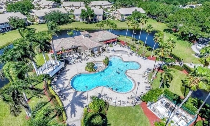 Cypress Lake Condo | Ft Myers Retreat! Relax, recharge, and enjoy all that Florida has to offer.