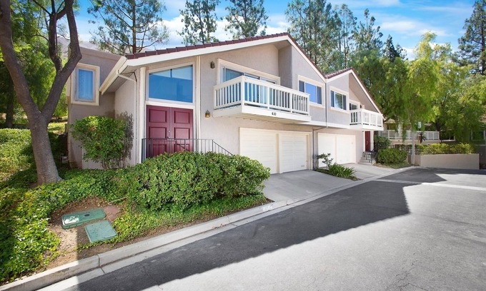 Oak Park House | Full 2Bd/2Ba Home in Oak Park w/Garage and more
