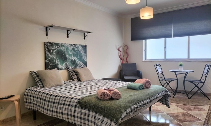 Corroios Condo | Full apartment 2 quartos, Air conditioning, 2 WC