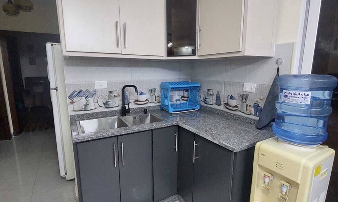 Suwailih Apartment | Full apartment in strategic area with all services: shops, markets, bus stop.