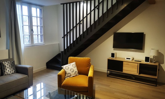 Capitole Apartment | Fully-equipped 90 m2 duplex apartment in the center of town, ideal for families.