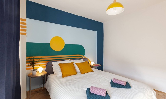 Bucharest Apartment | Fully equipped kitchen, 3 rooms & 2 bathrooms, perfect for 4 pax