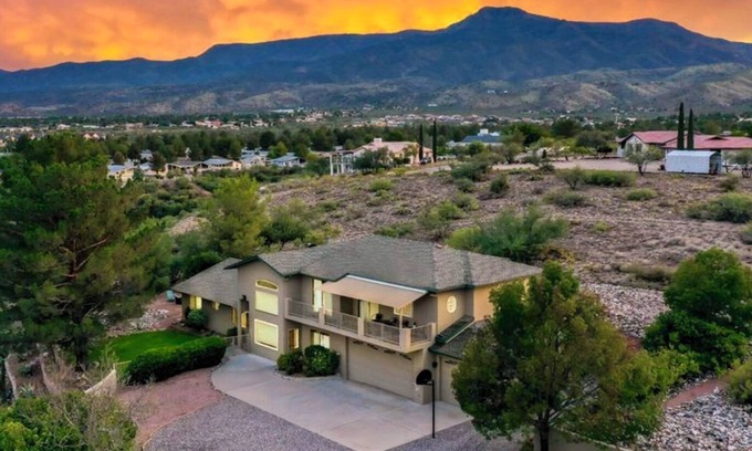 Clarkdale House | Fully-Furnished 1 Bedroom/Bathroom in Home-Relax with Panoramic Views!
