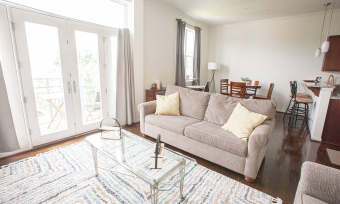 Winston - Salem Condo | Fully furnished 1 br condo at SOA 5 mins from Salem College and DTWS