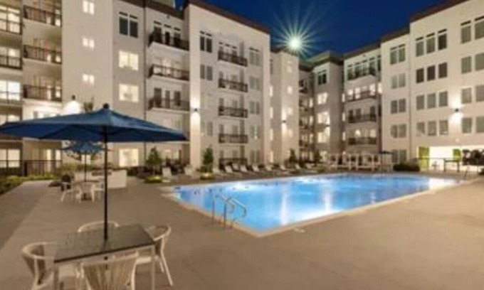 The Galleria Apartment | Fully Furnished 2 bed/2bath Apartment near the Galleria
