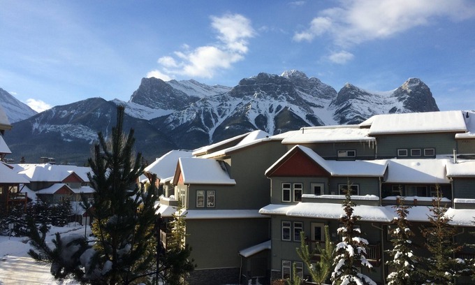 Canmore Condo | Fully furnished condo in the Rockies