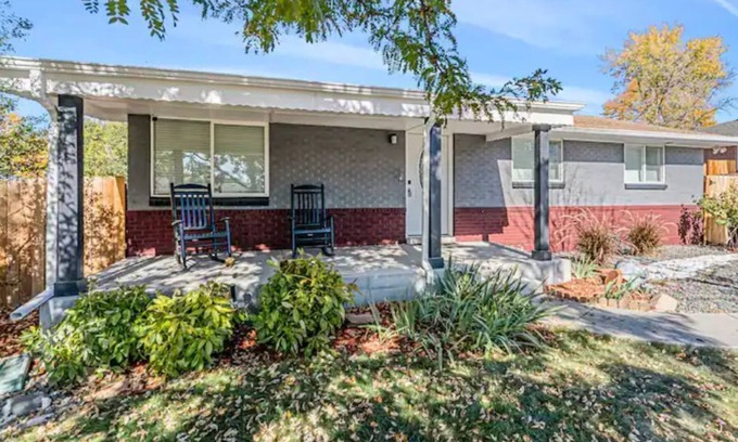 South Westminster House | Fully Remodeled 4BR Home, with GAME RM, Sleeps10