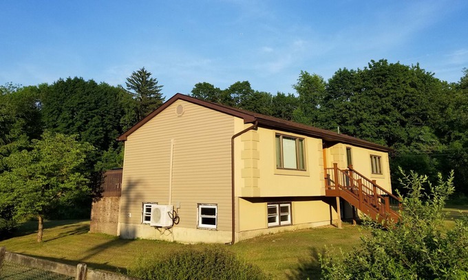 Mcafee House | Fully Remodeled one family home. Large 1.2 acres.