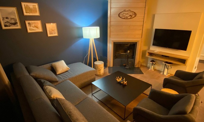 Arc-1950 Apartment | Fully renovated family apartment facing Mont Blanc