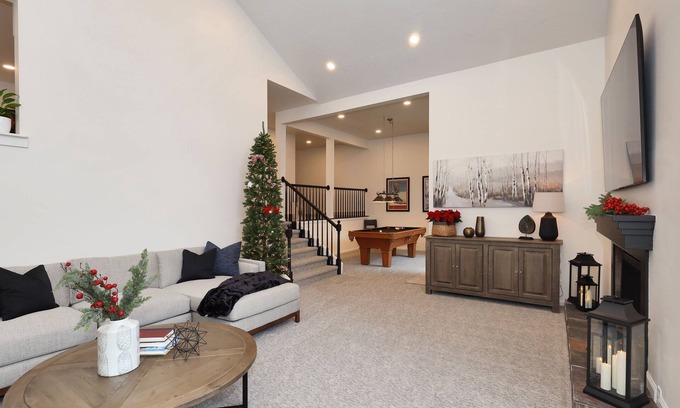 Cottonwood Heights Condo | Fully renovated 4bd, 3.5 bath, sleeps 11 Condo (new hot tub, near 4 ski resorts)