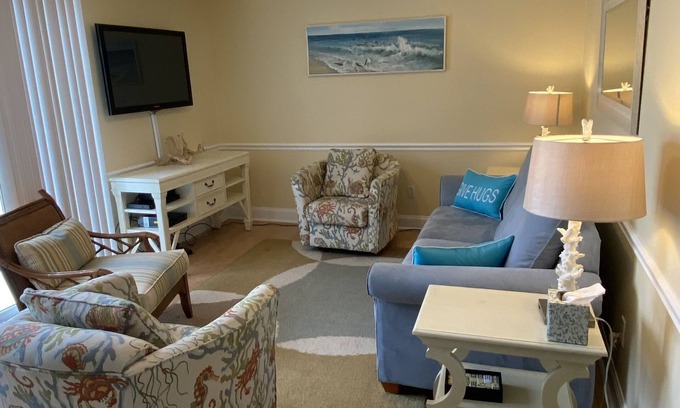 Stone Harbor Condo | FULLY RENOVATED! PRIVATE DECK AND POOL VIEW! STONE HARBOR GARDENS