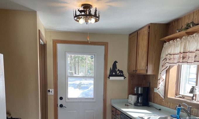 Porterfield Cabin | Fun Cabin Northern Wisconsin on the Menominee river!
