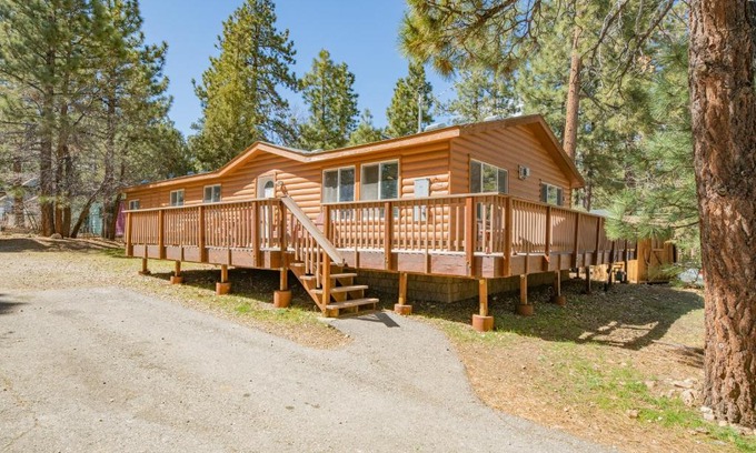 Sugarloaf House | Fun for All by Big Bear Cool Cabins