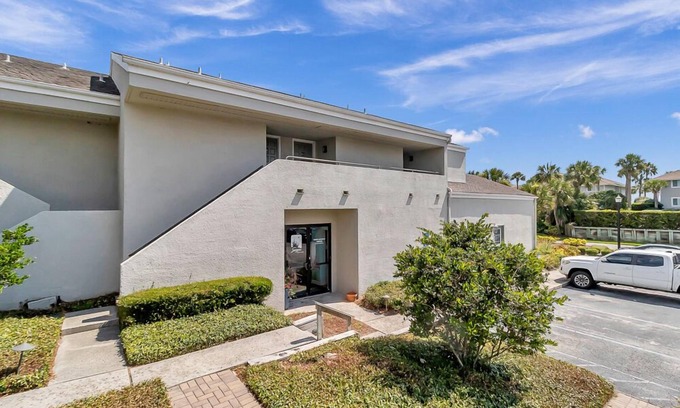 Sawgrass Condo | Fun in the Sun - Coastal studio w/pool access
