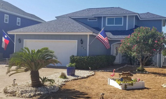 Safe Harbor House | Fun N The Sun Beach House Walk to the Beach