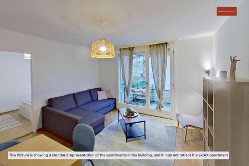 Seebach Apartment | Functional 3BR Stay with Balcony