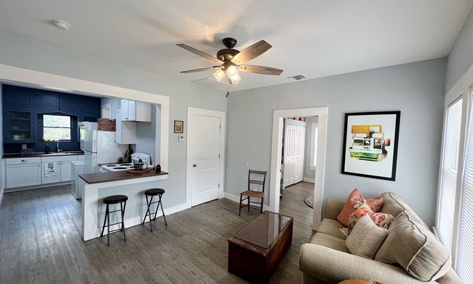 Beacon Hill House | Funky 2 Bedroom Month-to-Month Rental