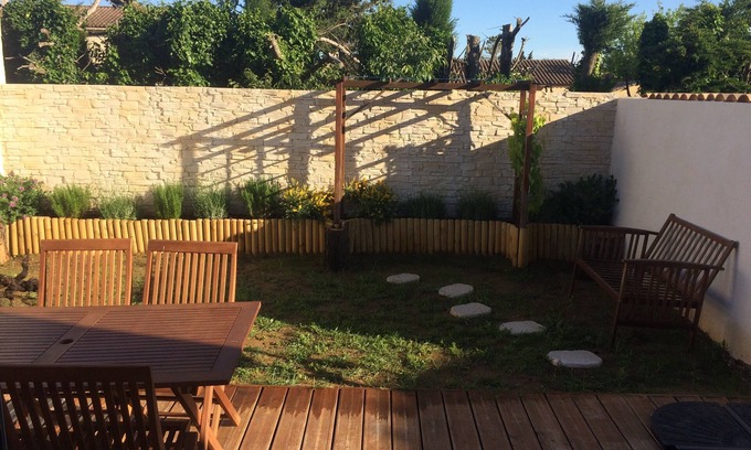 Saint-Quentin-la-Poterie House | Furnished rentals - Village of Potters 3 minutes from Uzès - Downtown on foot