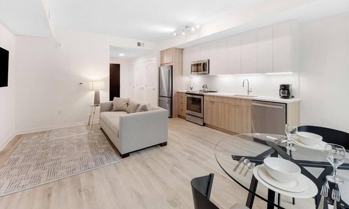 NoMa Hotel | Furnished 1DelBR w/Full Kitchen, Heating & AC | Noma