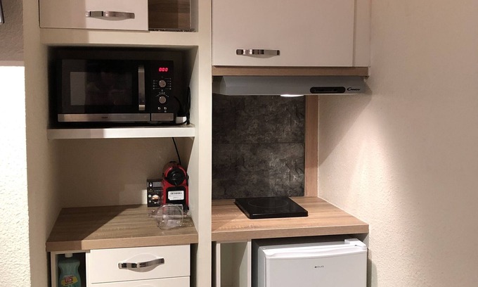 Montlucon Apartment | Furnished and equipped room in the city center