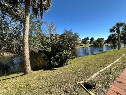Port Charlotte House | Furnished canal private home