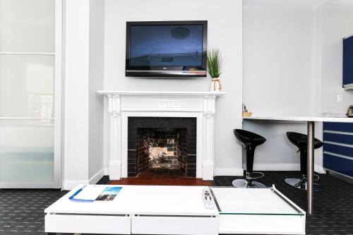 Back Bay Apartment | Furnished Newbury Street Studio, #6